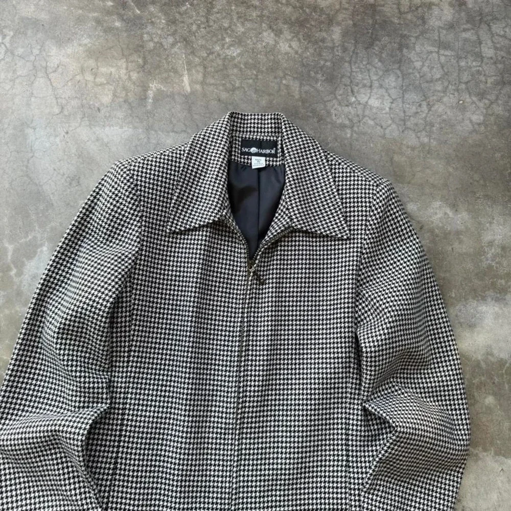 Vintage 90's Wool Houndstooth pattern back and white boxy fit zip up suit jacket